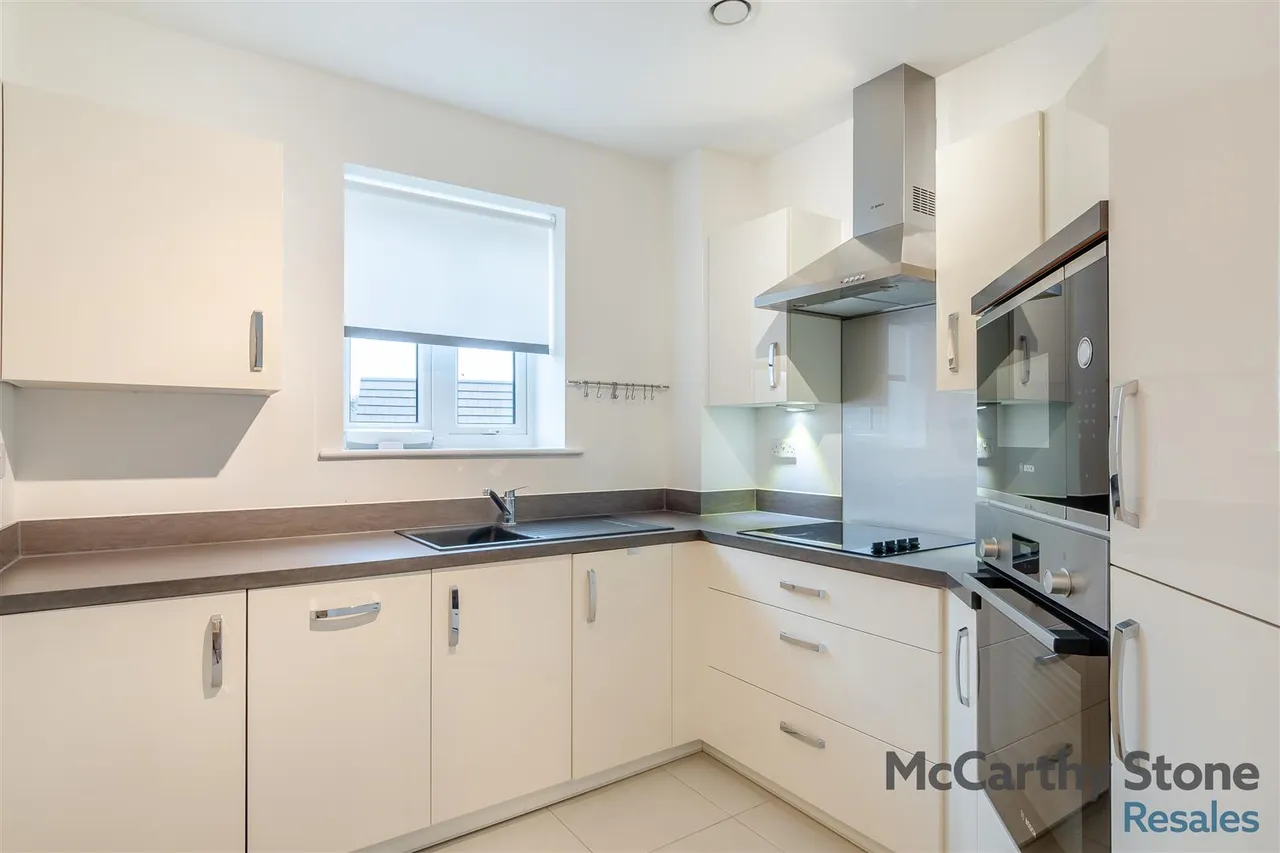 London Road, Knebworth, SG3, photo 9