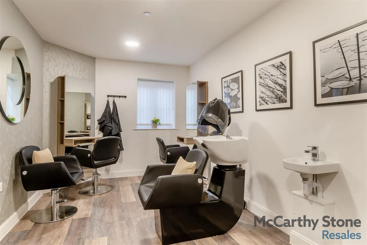 London Road, Knebworth, SG3, photo 19