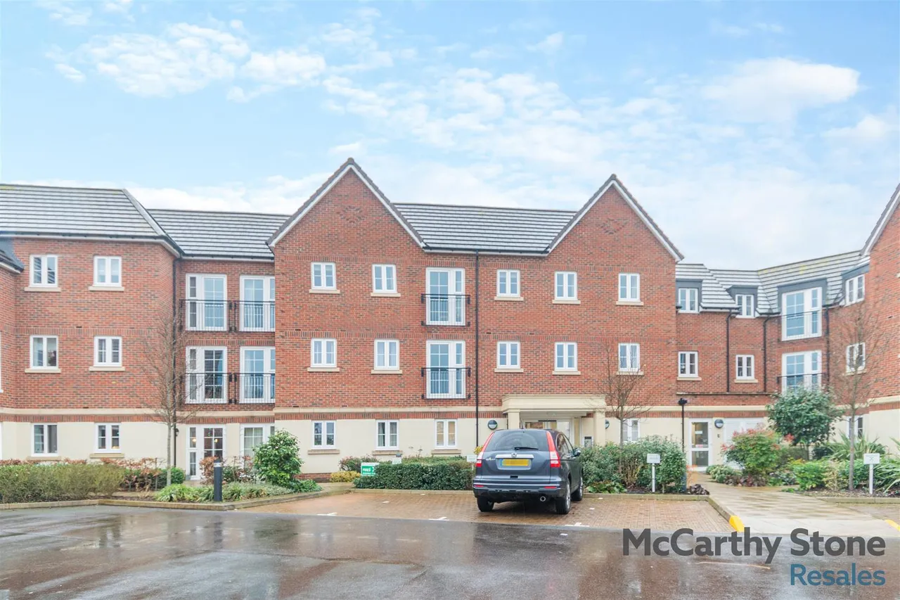 London Road, Knebworth, SG3, photo 27