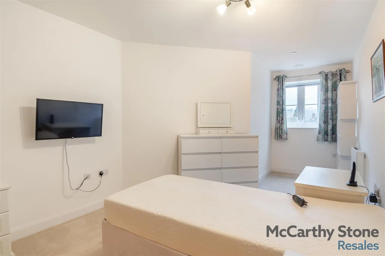 London Road, Knebworth, SG3, photo 10