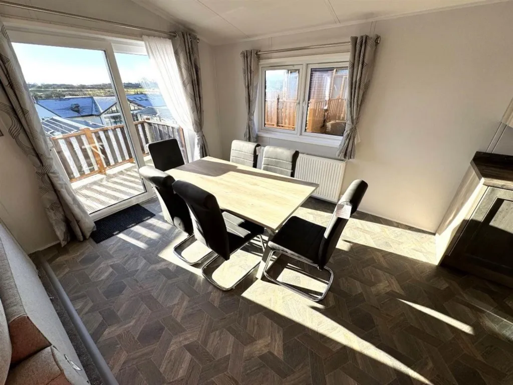 Lon Bryn Mair, Benllech, LL78, photo 9