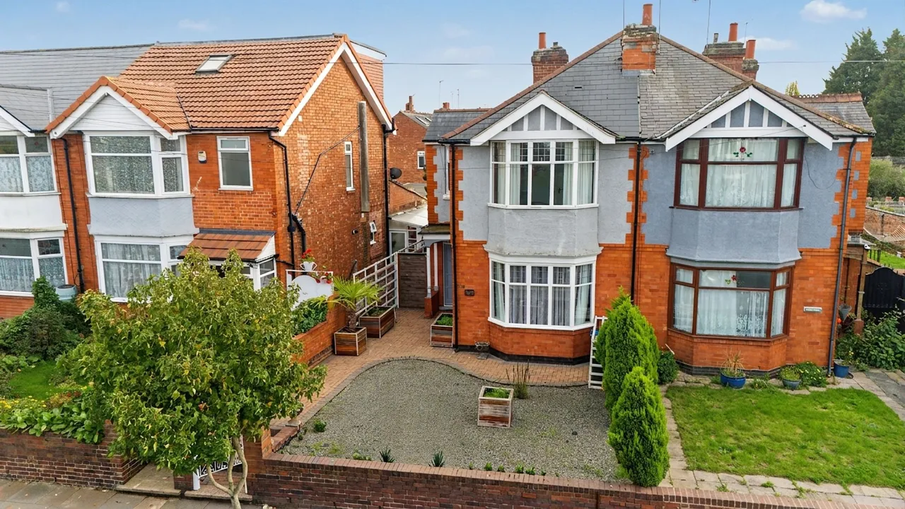 4 bed house for sale, Binley Road, Coventry, CV3