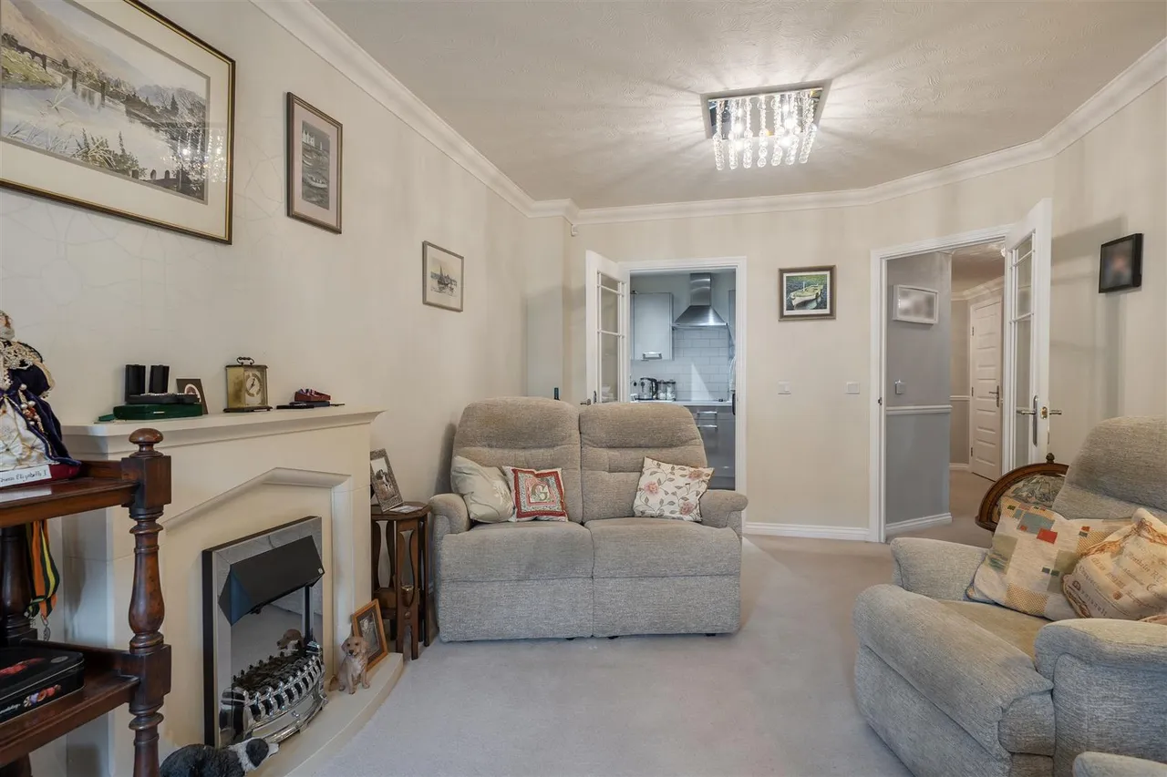 Christchurch Road, Ringwood, BH24, photo 4
