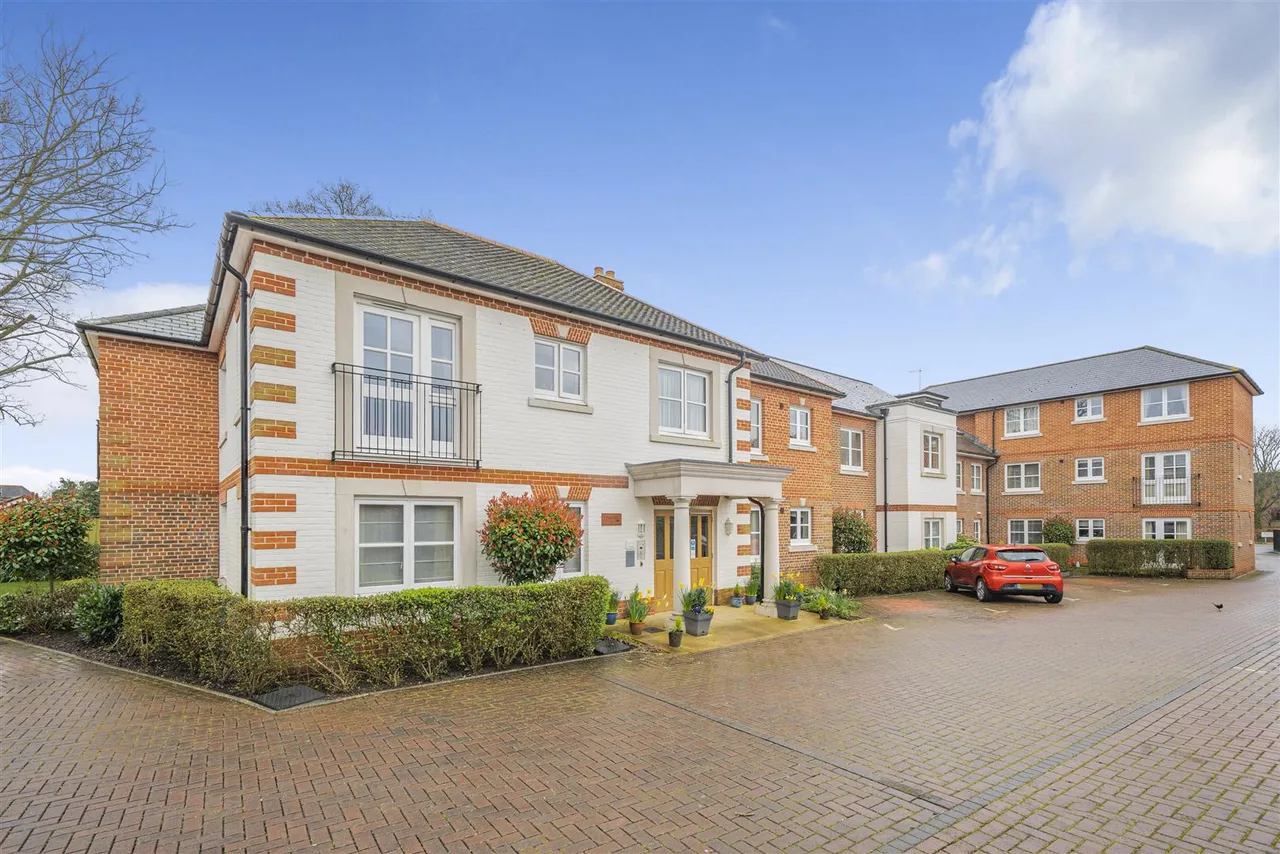 Christchurch Road, Ringwood, BH24, photo 14