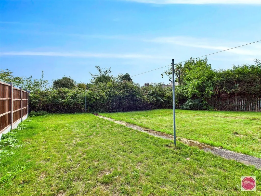 Charnwood Road, Shepshed, LE12, photo 8