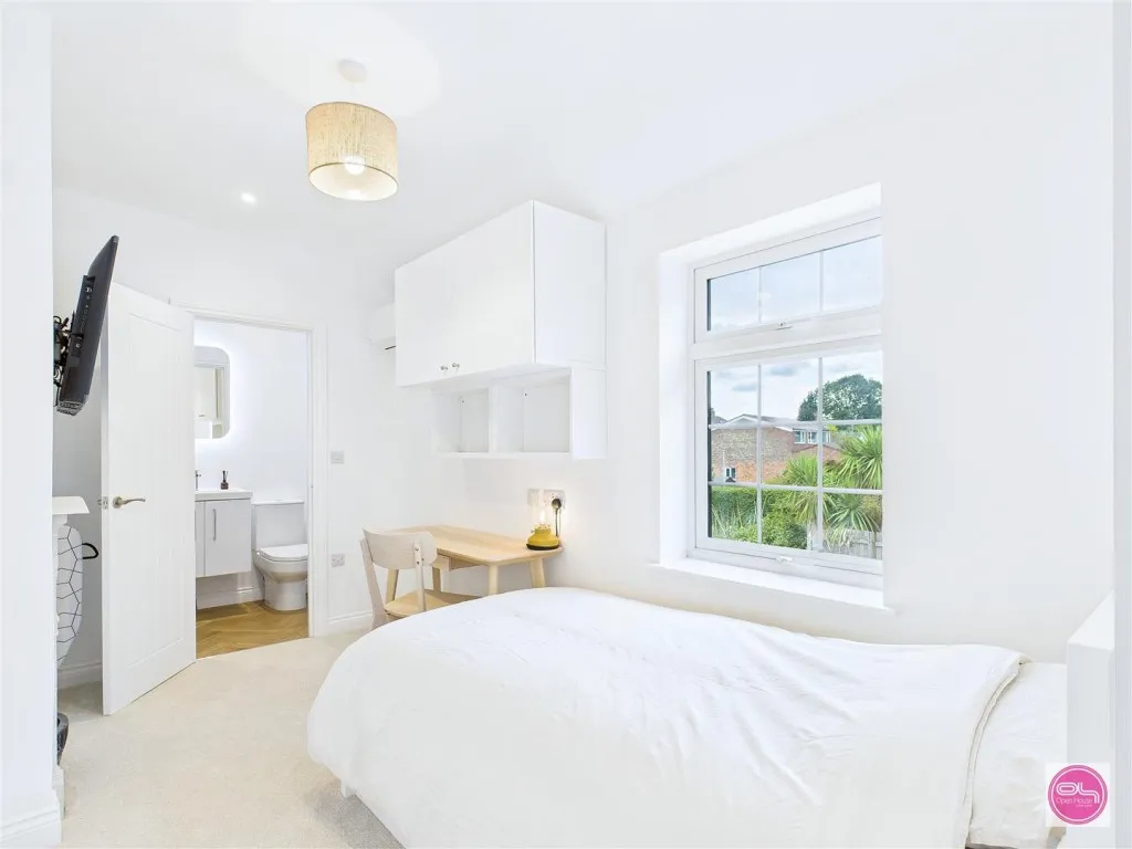 Charnwood Road, Shepshed, LE12, photo 2
