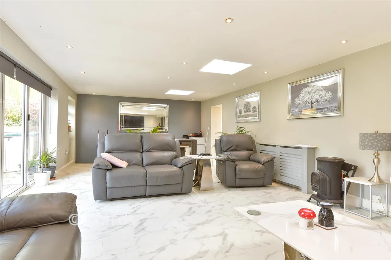 London Road, West Kingsdown, TN15, photo 5