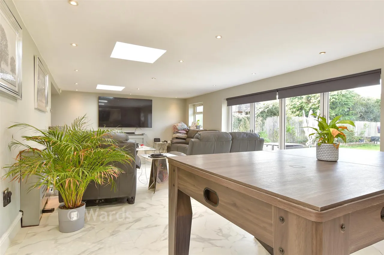 London Road, West Kingsdown, TN15, photo 4