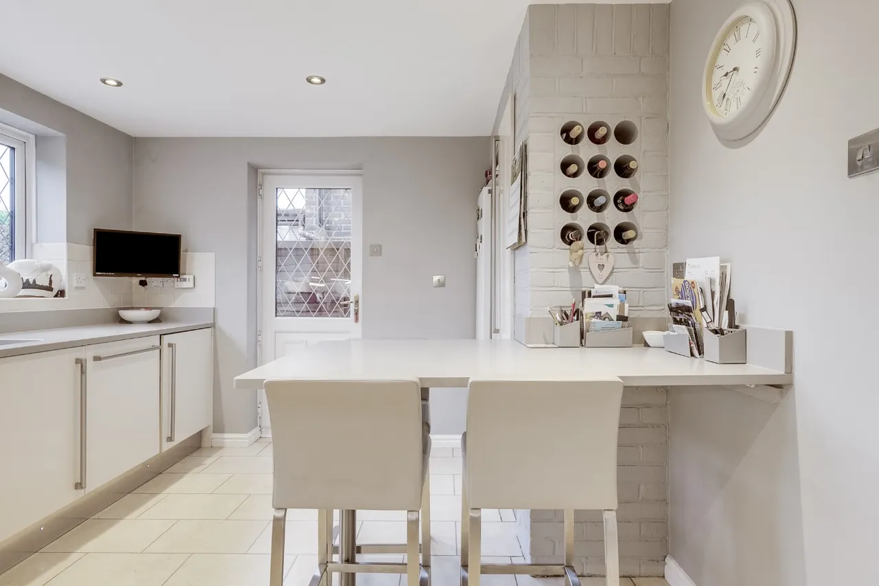 Mendlesham, Panshanger, AL7, photo 10