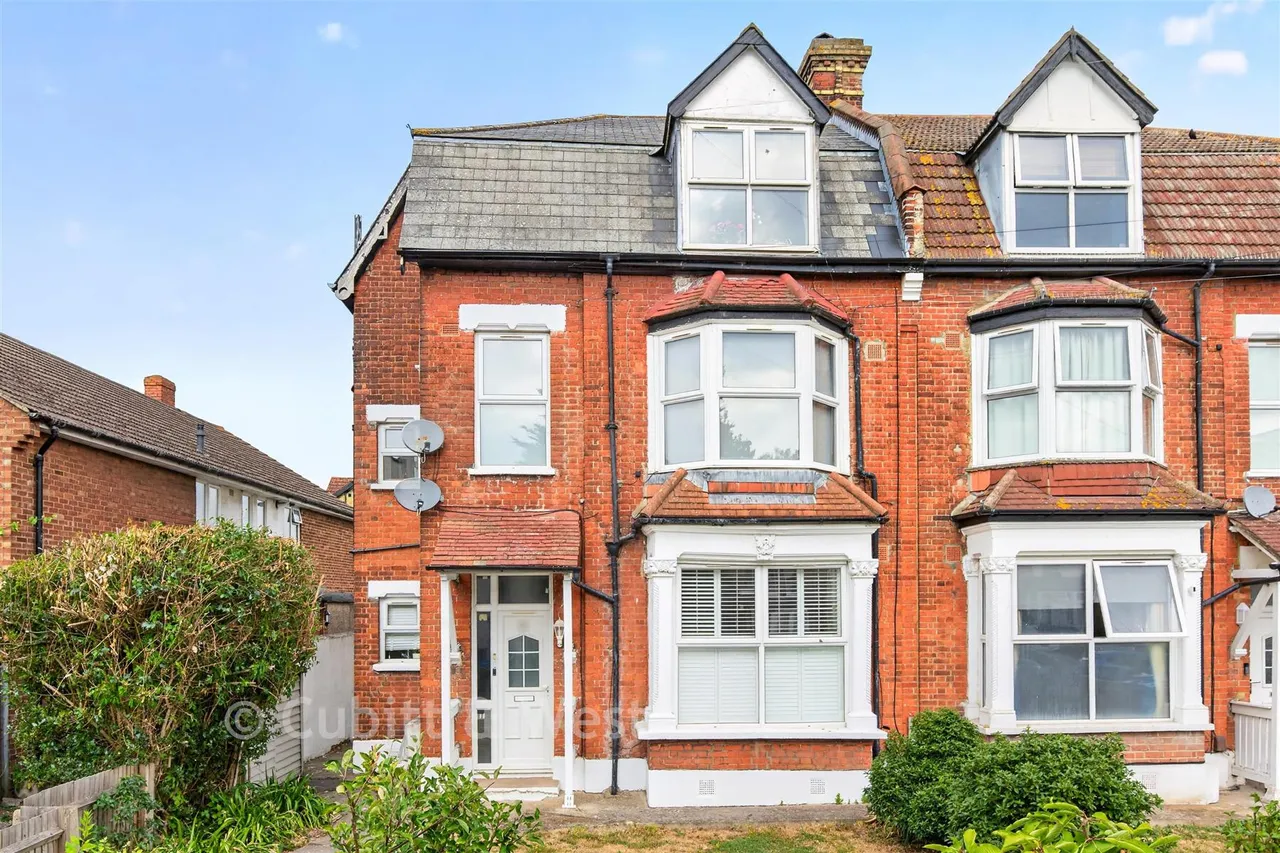 2 bed flat for sale, Enmore Road, London, SE25