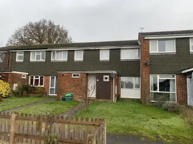 Sagecroft Road, Thatcham, RG18, photo 13