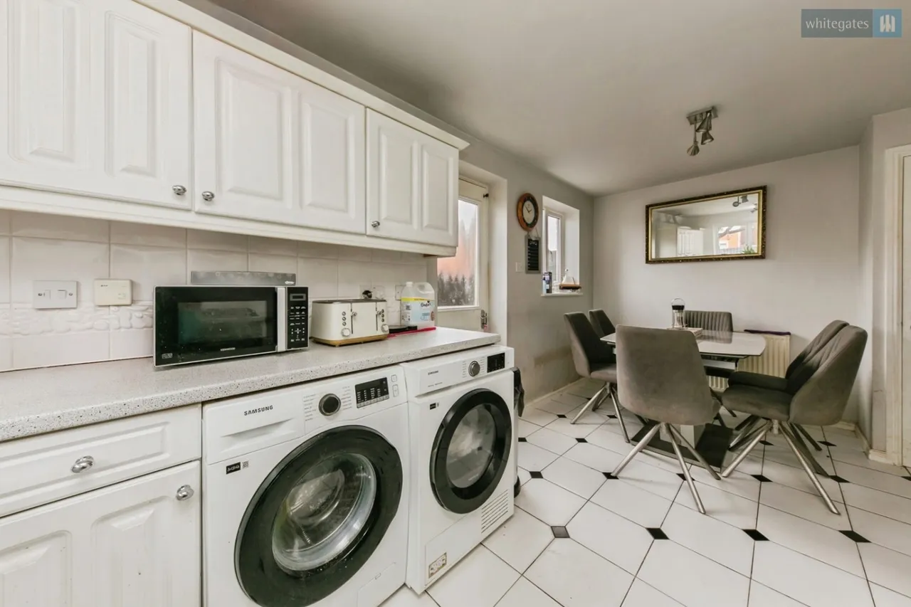 Dillors Croft, Crewe, CW1, photo 4