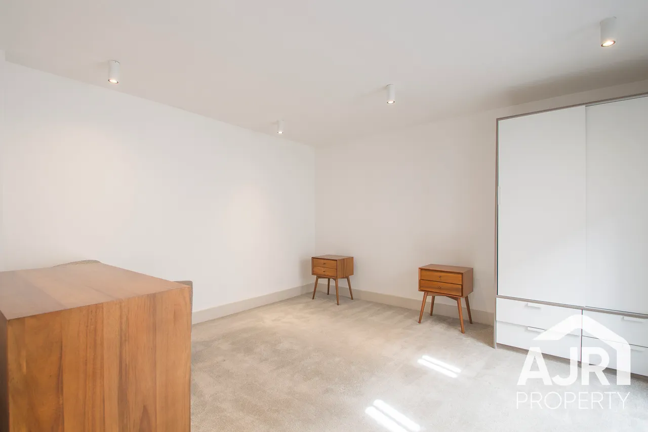 Lingfield Crescent, London, SE9, photo 8