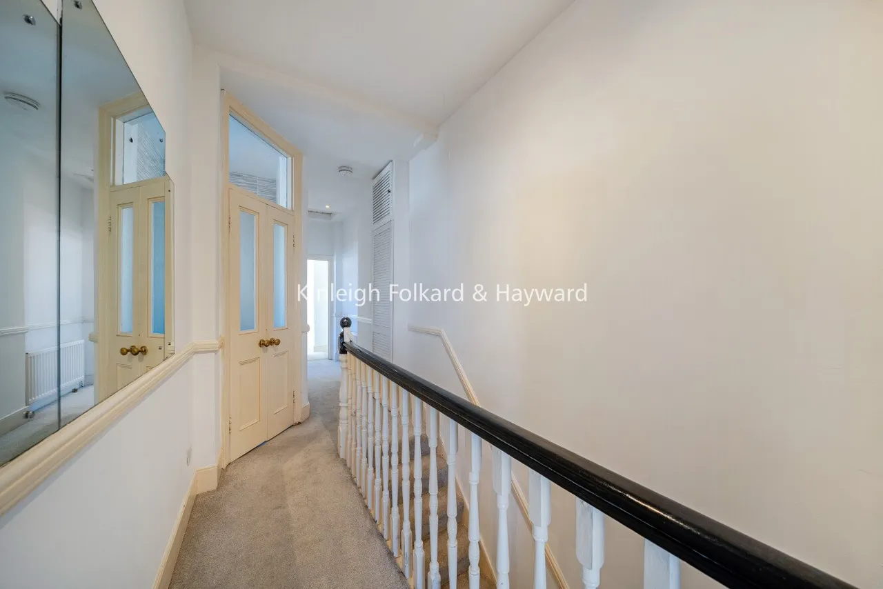 Revelstoke Road, London, SW18, photo 2