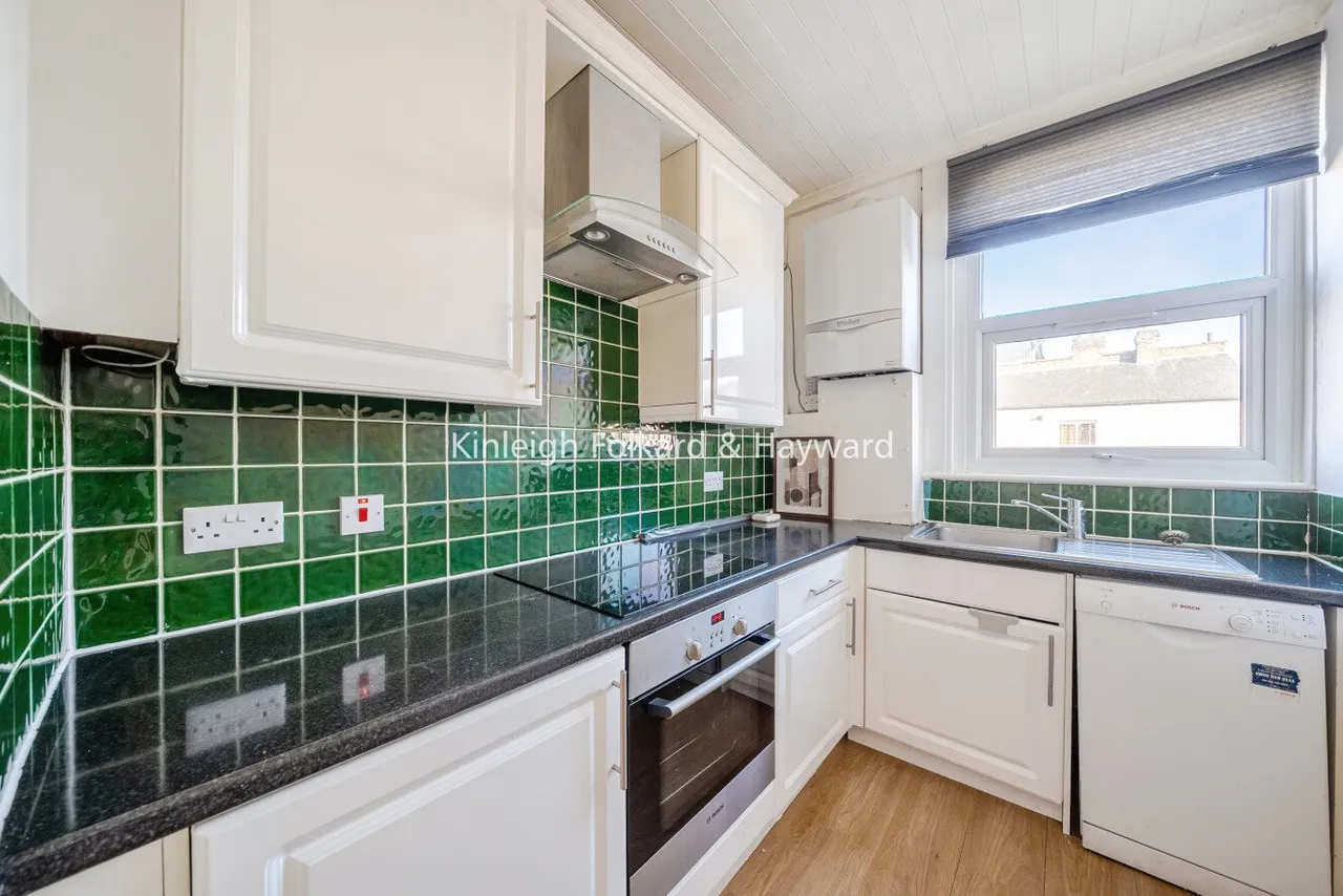Revelstoke Road, London, SW18, photo 4
