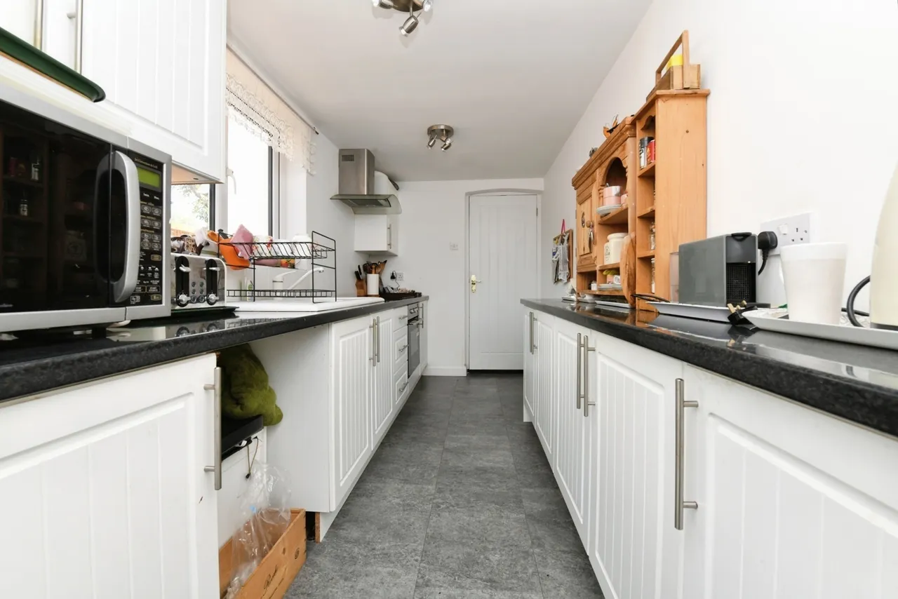 Alexandra Road, Burnham-on-Crouch, Essex, CM0, photo 2