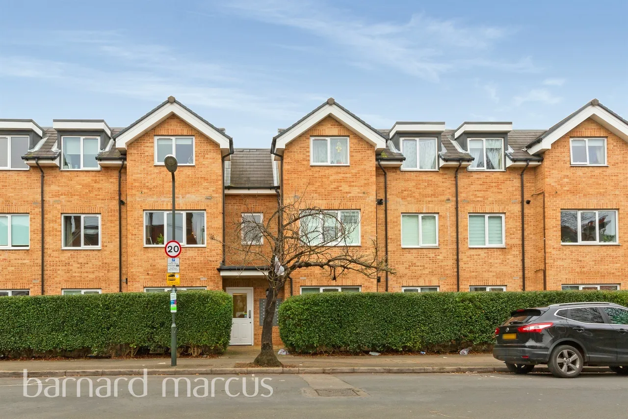 1 bed flat for sale — Park Road, London