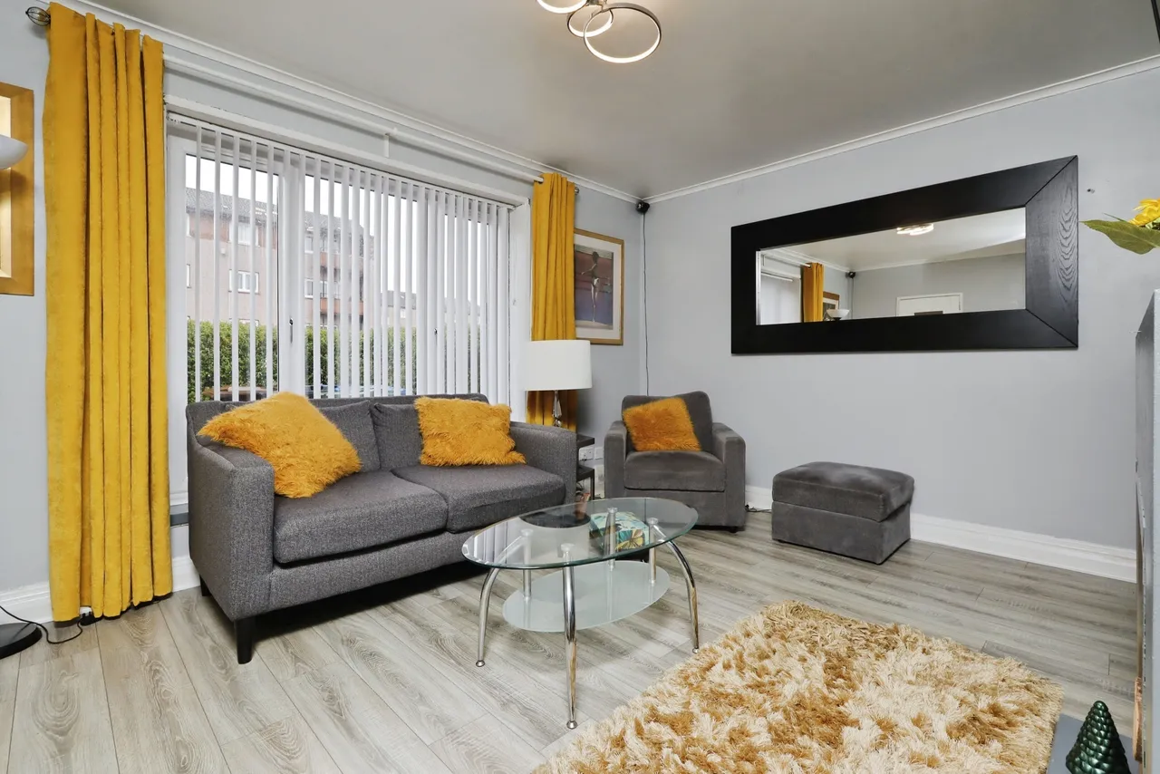 Ashgill Road, Glasgow, photo 4