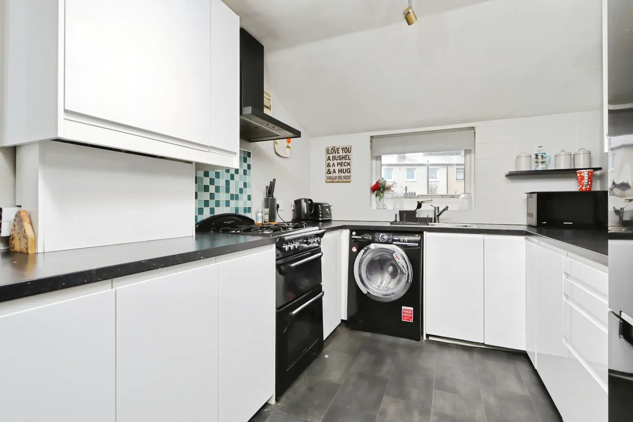Ashgill Road, Glasgow, photo 8