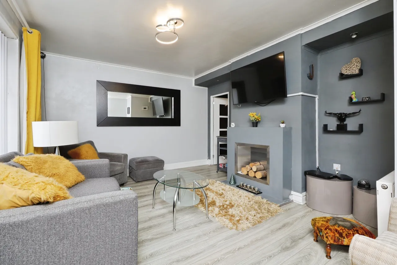 Ashgill Road, Glasgow, photo 2