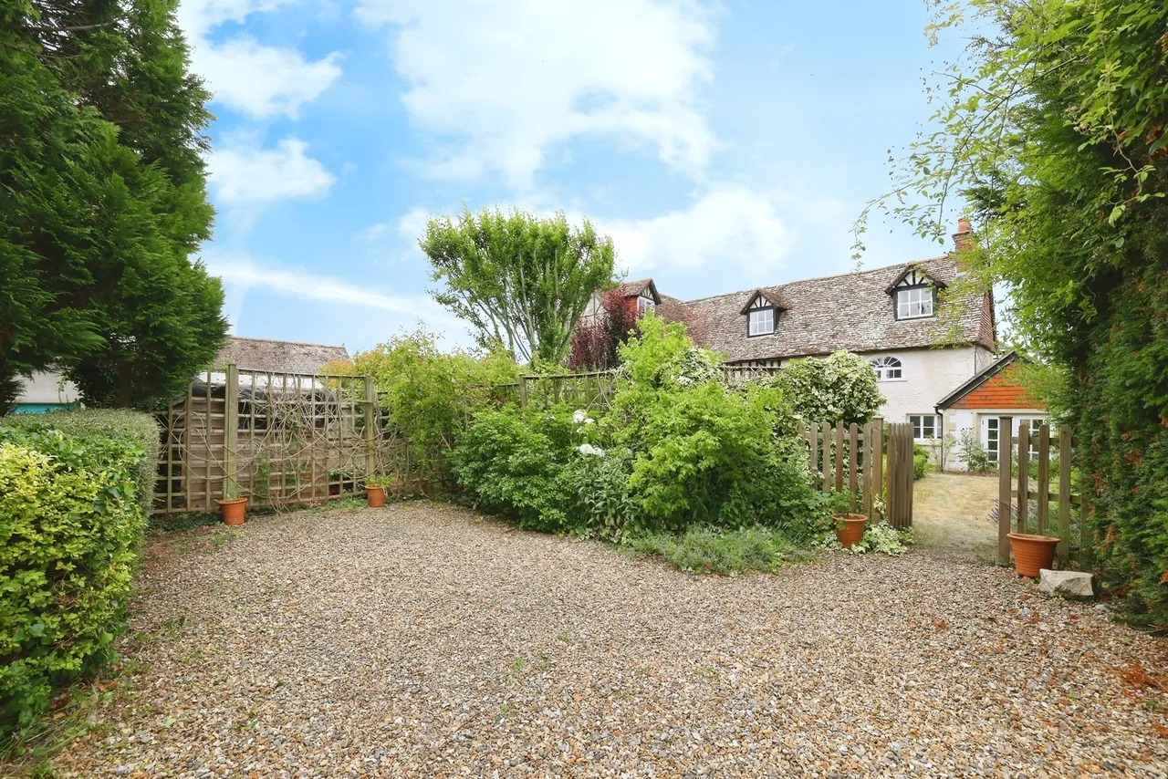 4 bed house for sale — Locks Lane, Quidhampton, Salisbury