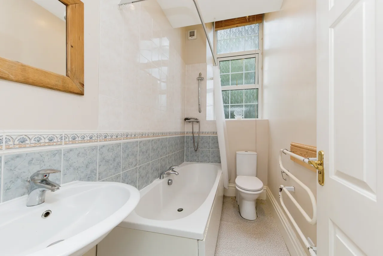 The Uplands, Bishopton Drive, Macclesfield, Cheshire, SK11, photo 5