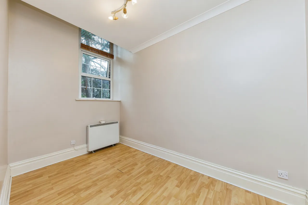 The Uplands, Bishopton Drive, Macclesfield, Cheshire, SK11, photo 12