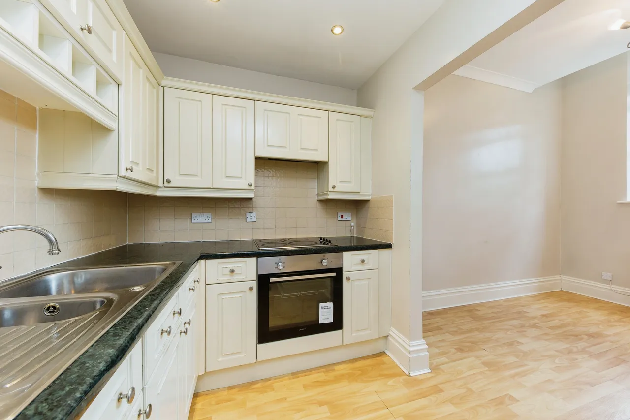 The Uplands, Bishopton Drive, Macclesfield, Cheshire, SK11, photo 9