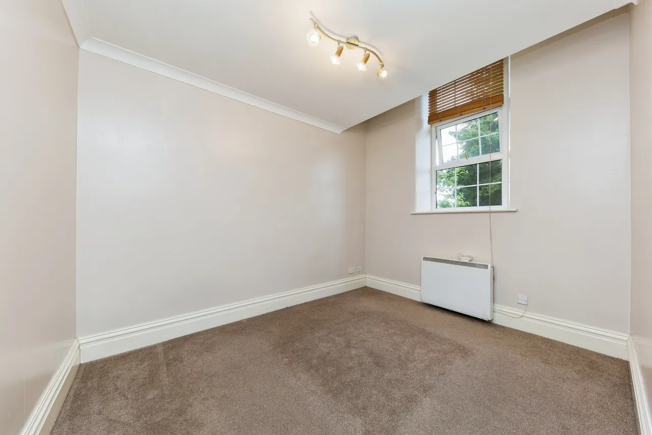 The Uplands, Bishopton Drive, Macclesfield, Cheshire, SK11, photo 11