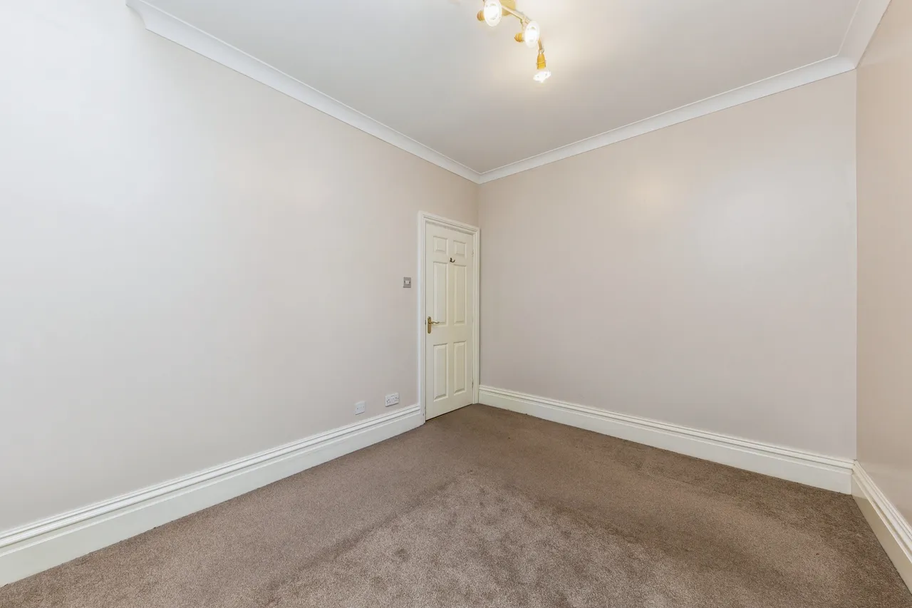The Uplands, Bishopton Drive, Macclesfield, Cheshire, SK11, photo 10