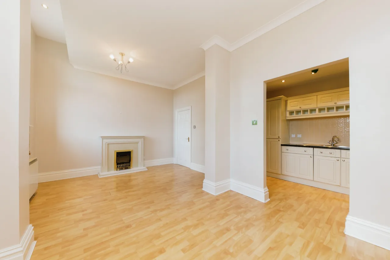 The Uplands, Bishopton Drive, Macclesfield, Cheshire, SK11, photo 8