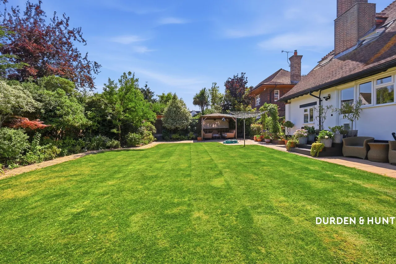 Herschell Road, Leigh-On-Sea, SS9, photo 43