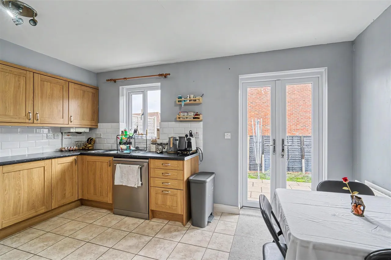 Field Close, Sturminster Newton, photo 9