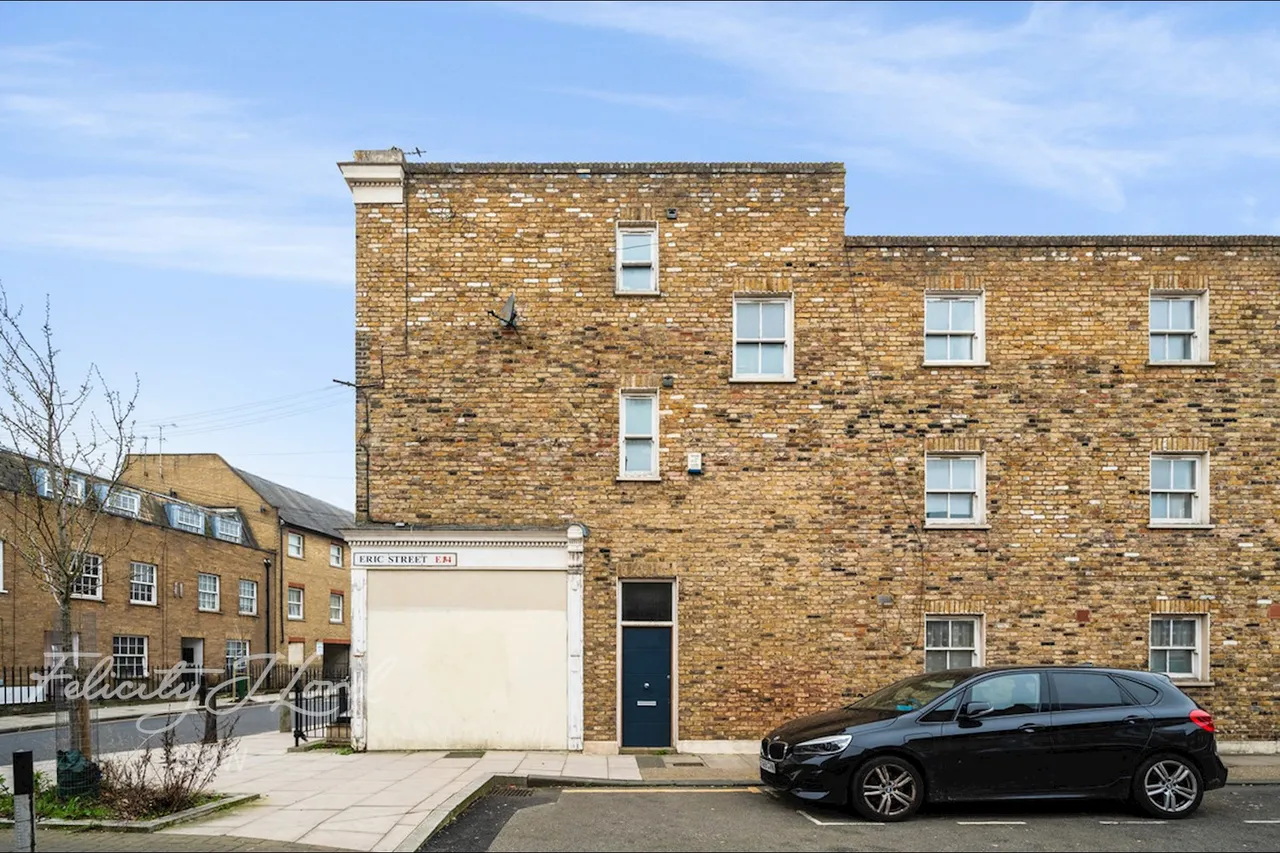 Bow Common Lane, London, photo 13