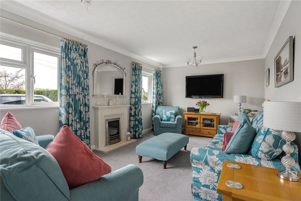 Oakley Lane, Chinnor, OX39, photo 7