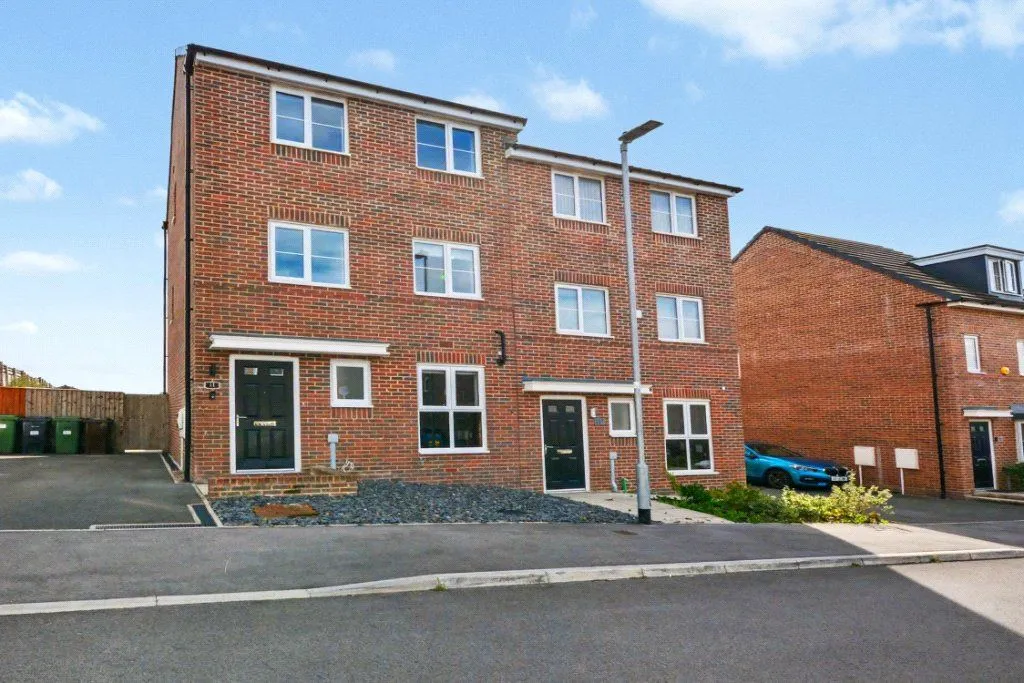 Old School Lane, Leeds, LS12, photo 11