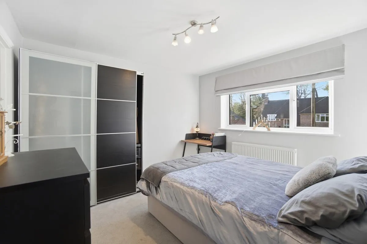Birchdale Close, West Byfleet, KT14, photo 28