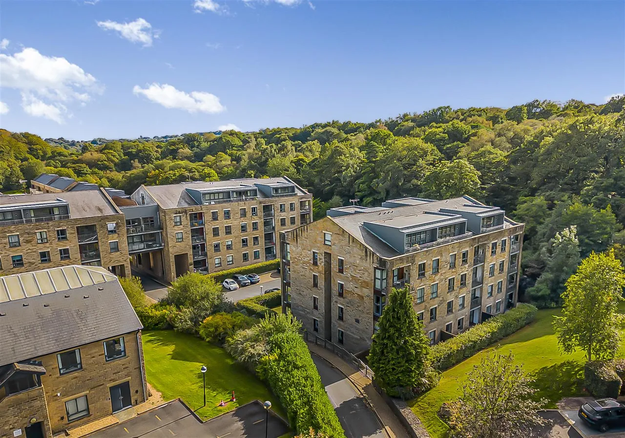 2 bed flat for sale, Deakins Mill Way, Egerton, BL7