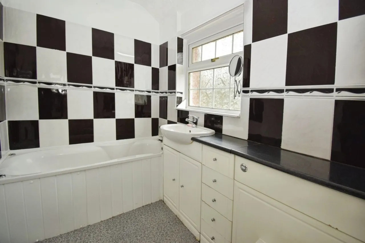 8 Oxford Close, Worcester, WR5 1QS, photo 10