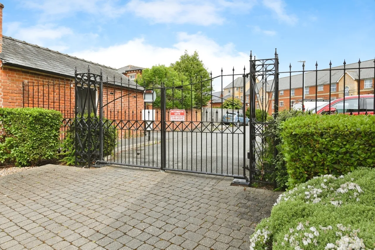 Old St. Michaels Drive, Braintree, Essex, CM7, photo 16