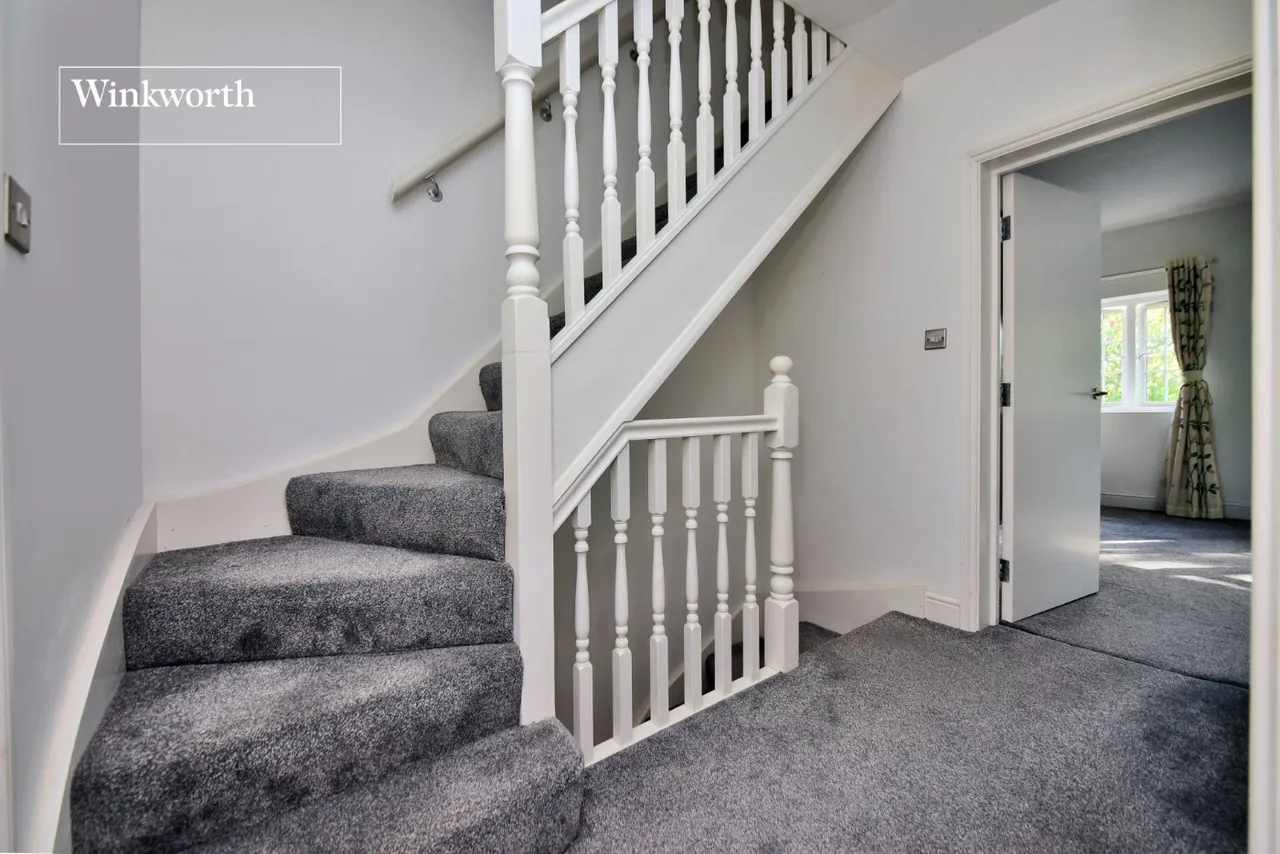 Risley Close, Morden, SM4, photo 8