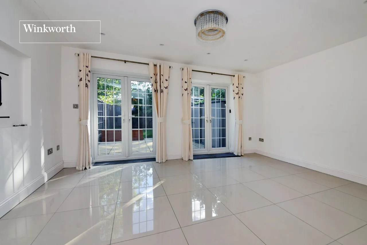 Risley Close, Morden, SM4, photo 3