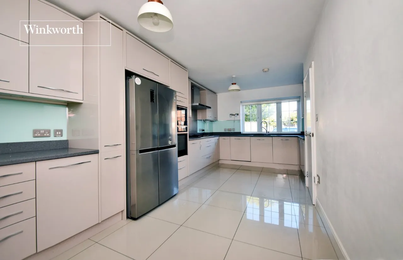 Risley Close, Morden, SM4, photo 5