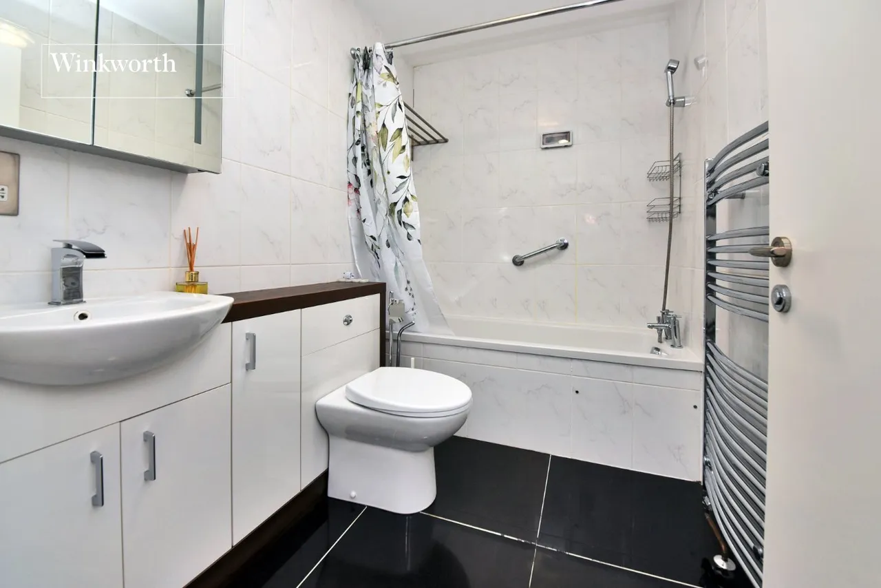 Risley Close, Morden, SM4, photo 14