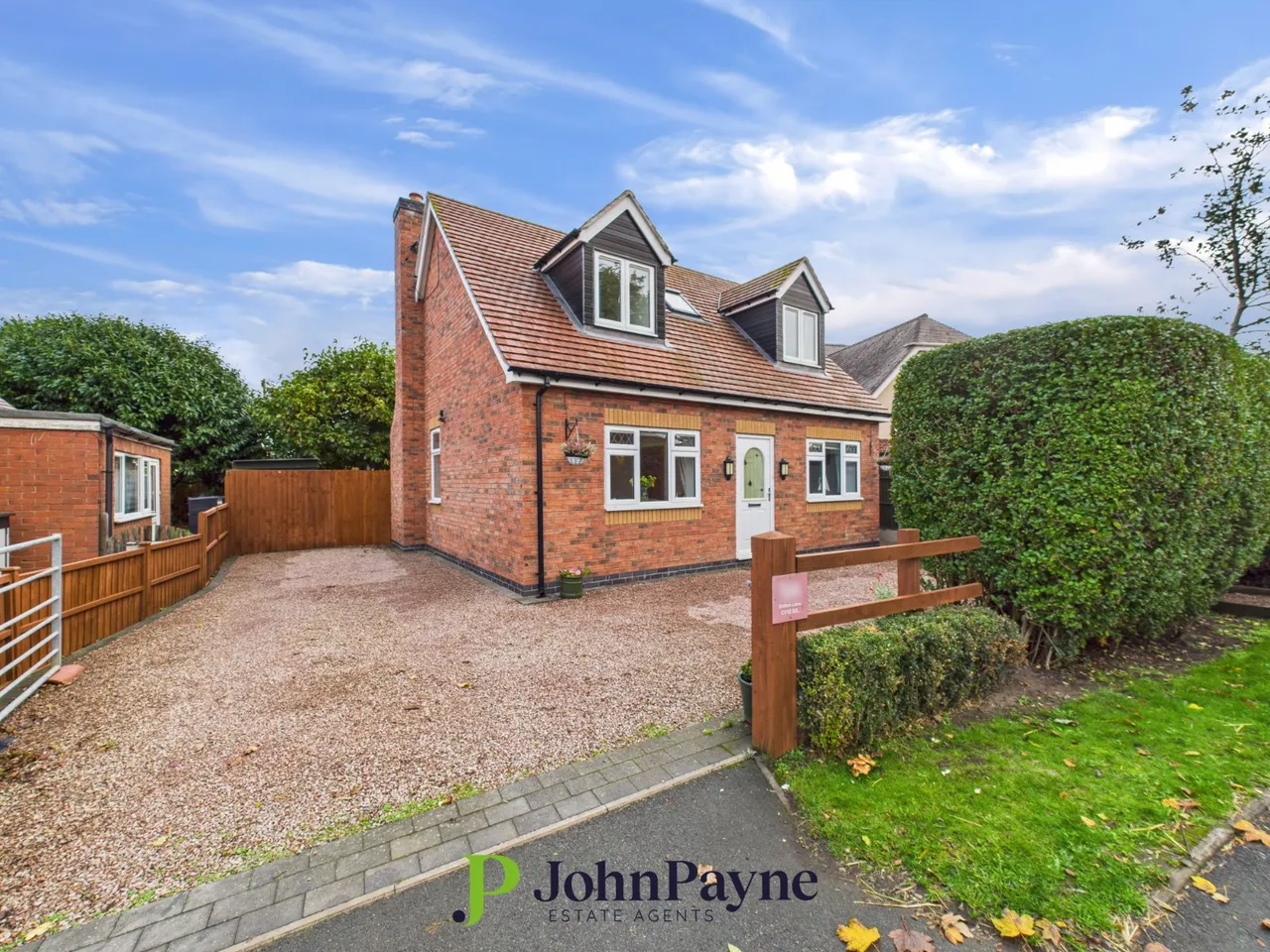 2 bed house for sale, Bulkington, Bedworth