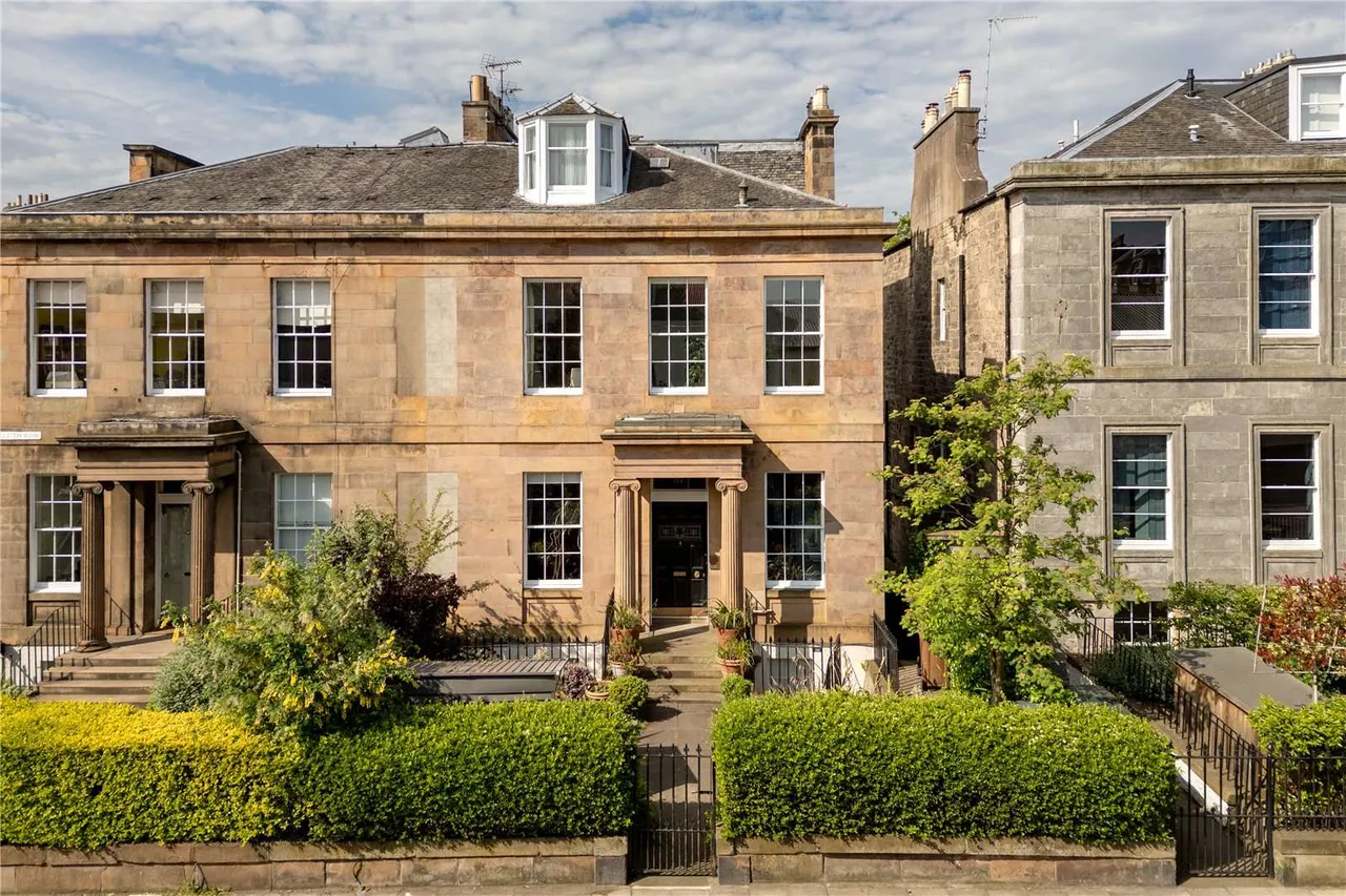 5 bed house for sale — Inverleith Row, Inverleith, Edinburgh, Midlothian, EH3 5PY