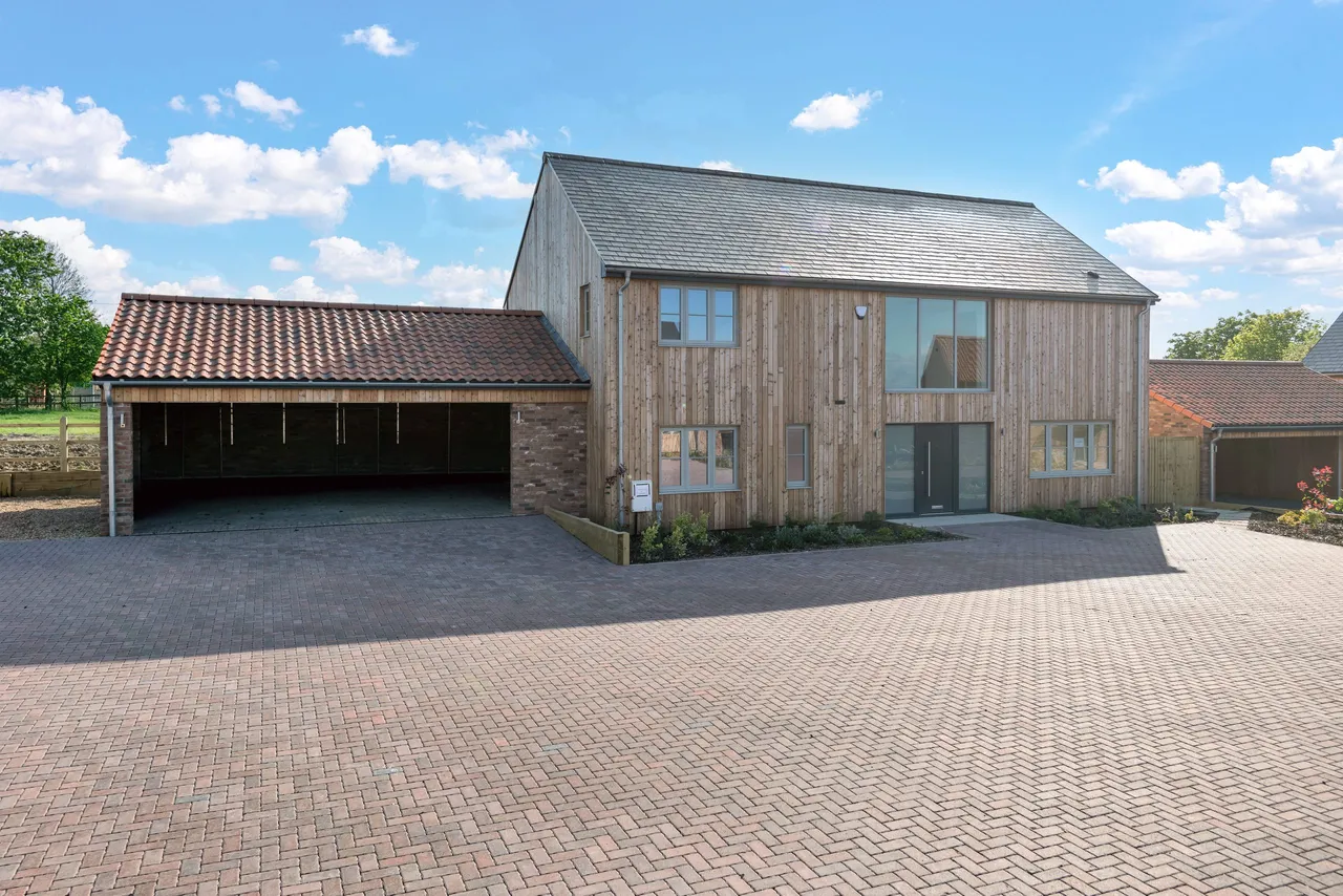 4 bed house for sale — Plot 3a, Huntingdon Road, Peterborough, PE28 2QU