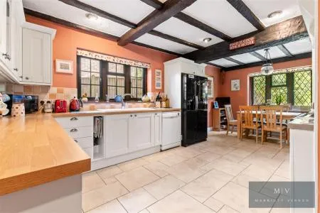 Croham Manor Road, South Croydon, photo 5