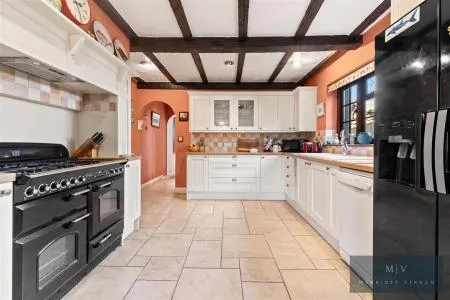 Croham Manor Road, South Croydon, photo 6