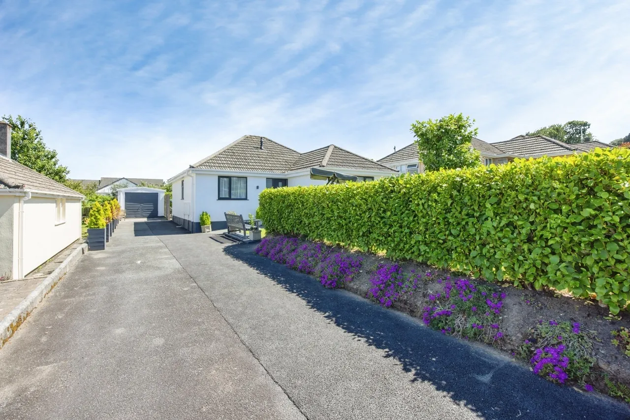 Mount Crescent, Par, PL24, photo 17